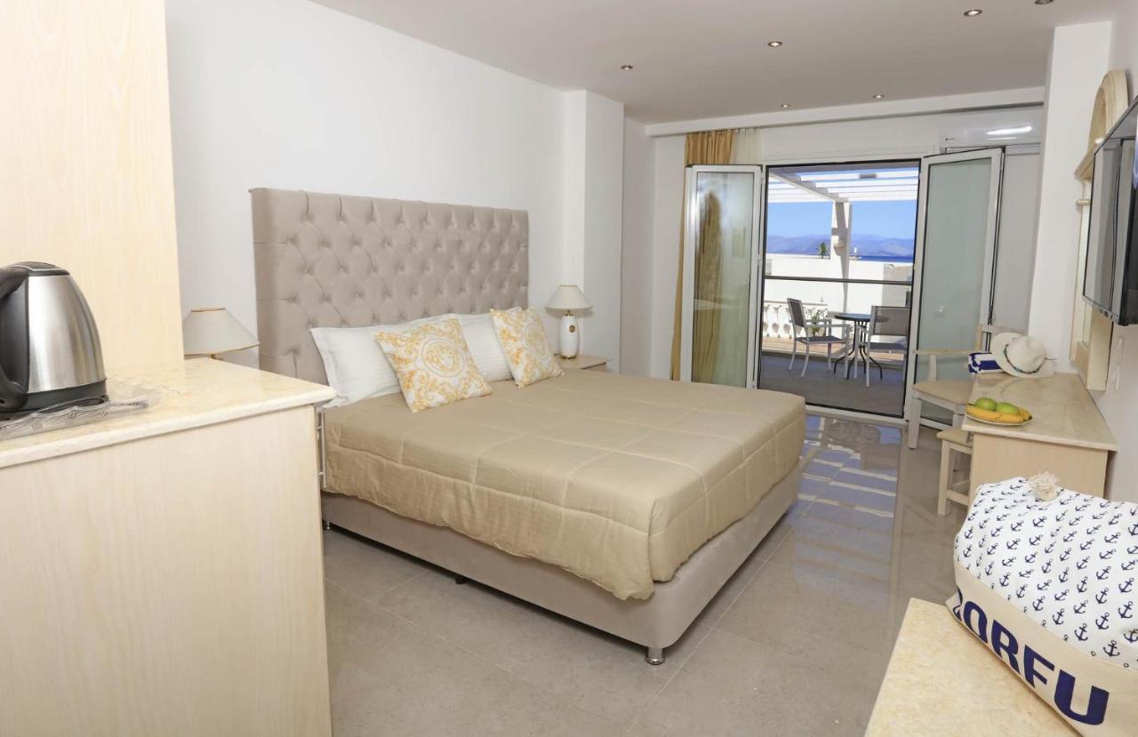 Cavomarina Beach- Adults Only Kavos