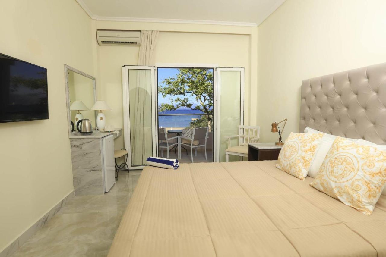 Cavomarina Hotel