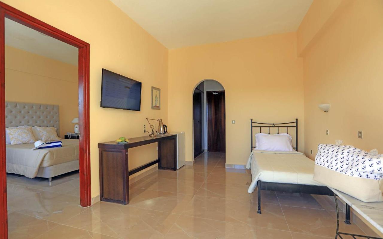 Hotel Cavomarina