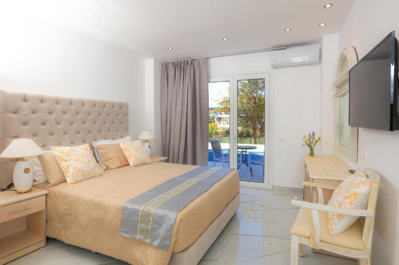 Hotel Cavomarina 4*