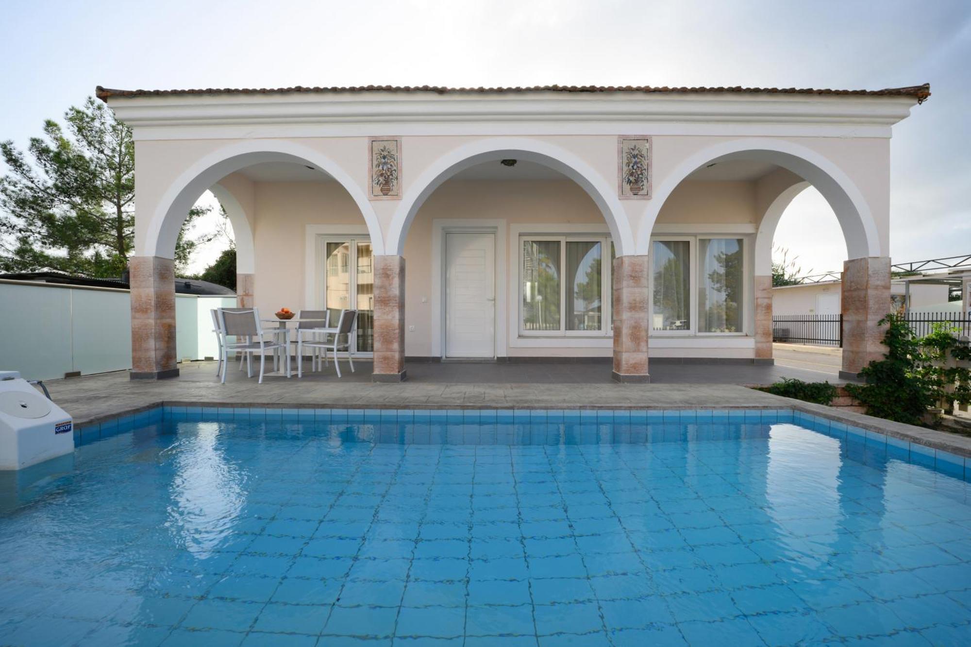 Hotel Cavomarina 4*